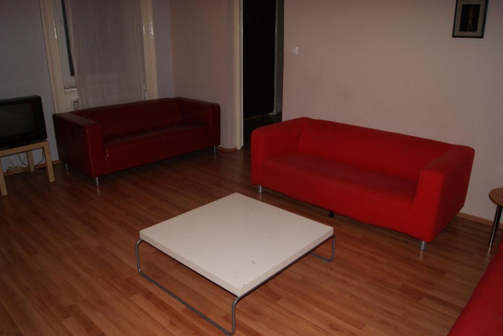 Happy Hostel Budapeste Quarto foto